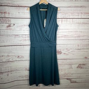 Elegant Teal Sleeveless Dress